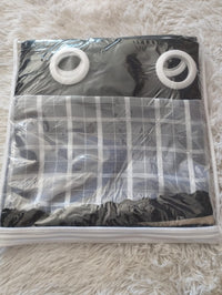 Cortina de Janela Oxford com Babado