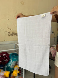 TOALHA DE ROSTO EFEITO QUADRADINHA SALAO UNIDADE