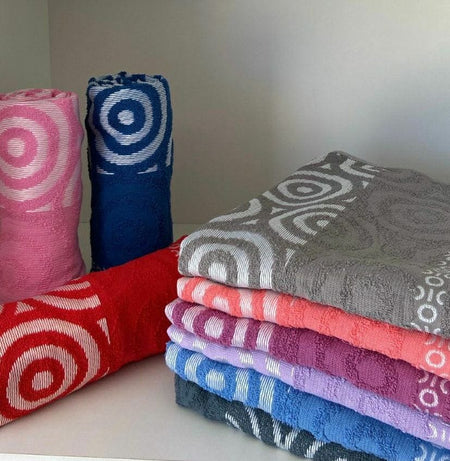 Toalha Banhão Bola.. Tam 75cm x 1.50m